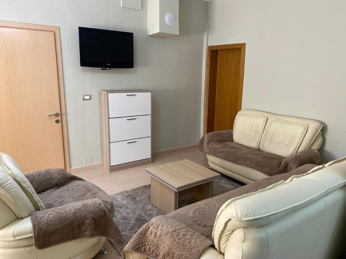 Cozy Guesthome Korce Buitenkant foto
