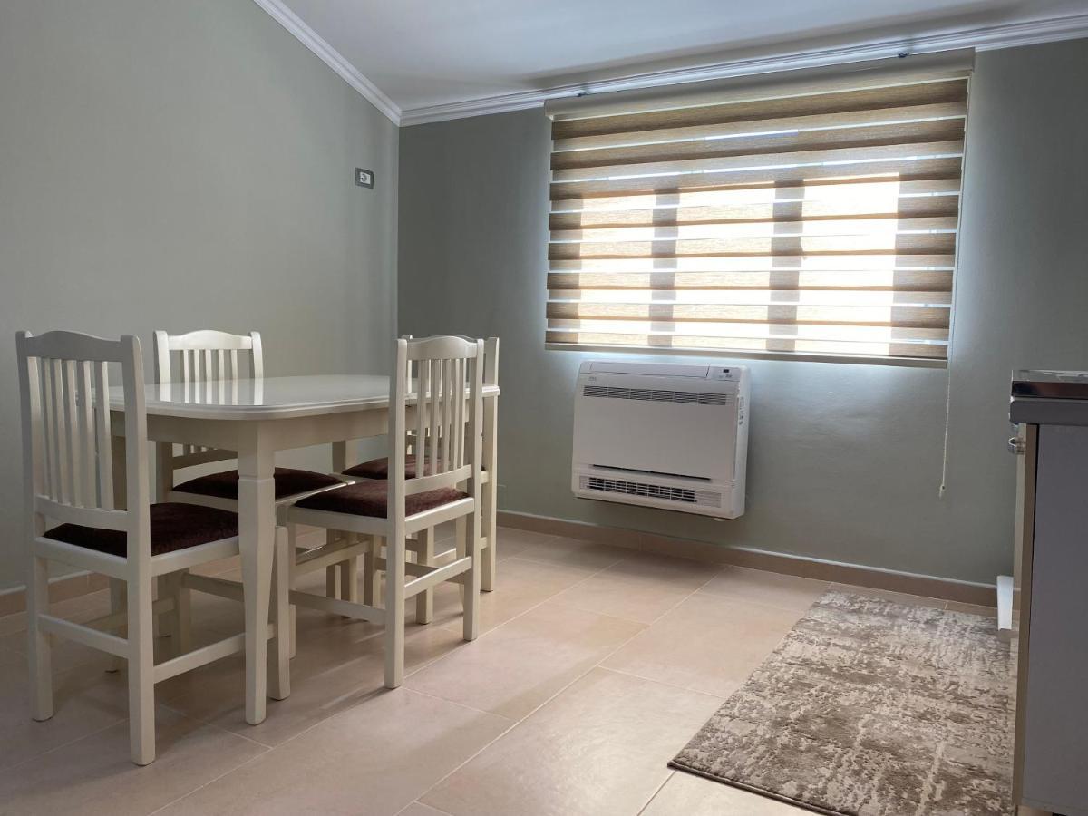 Cozy Guesthome Korce Buitenkant foto